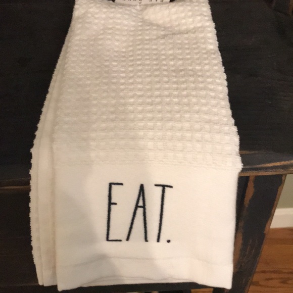 Rae Dunn DRINK EAT set 2 Kitchen Towels - Picture 2 of 3